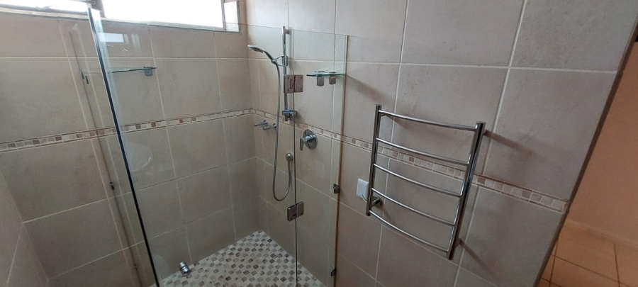 5 Bedroom Property for Sale in Ferreira Town Eastern Cape